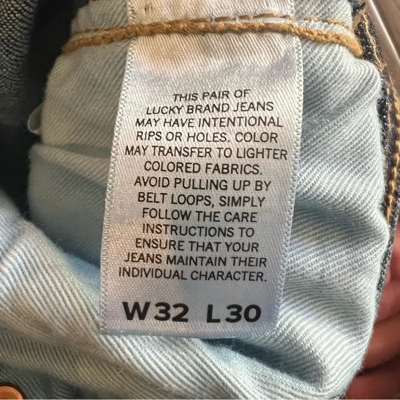 Lucky Brand Men’s 410 Athletic Slim jeans size 32/30 - Picture 3 of 6